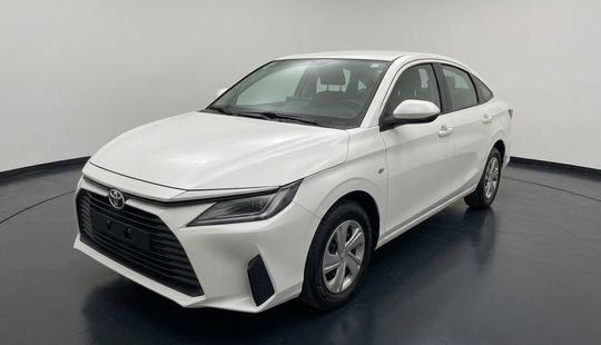 Toyota • Yaris