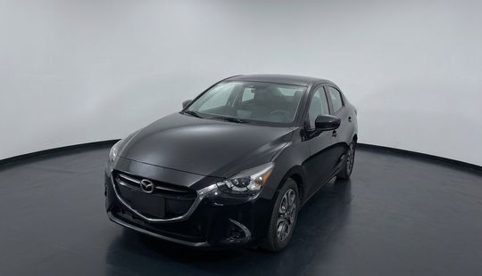 Mazda • Mazda 2