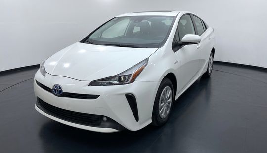 Toyota • Prius