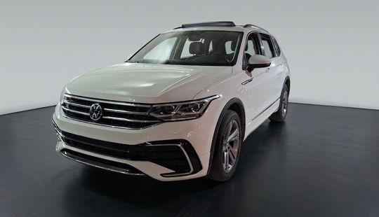 Volkswagen • Tiguan