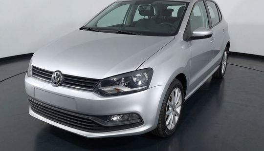 Volkswagen • Polo