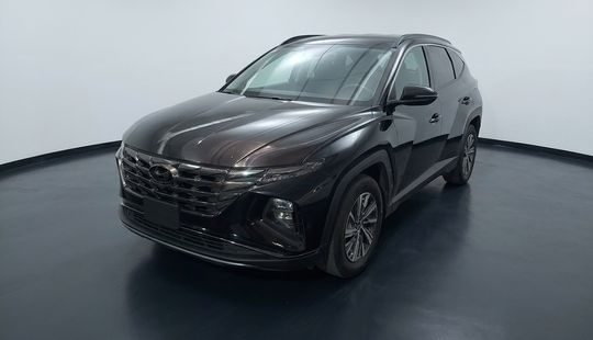 2022 • 42,148 km • Automático