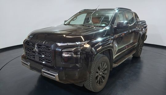 Mitsubishi • L200