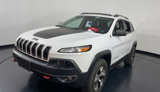 Jeep • Cherokee