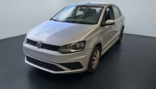 Volkswagen • Vento