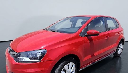 Volkswagen • Polo