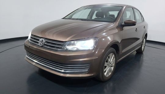 Volkswagen • Vento