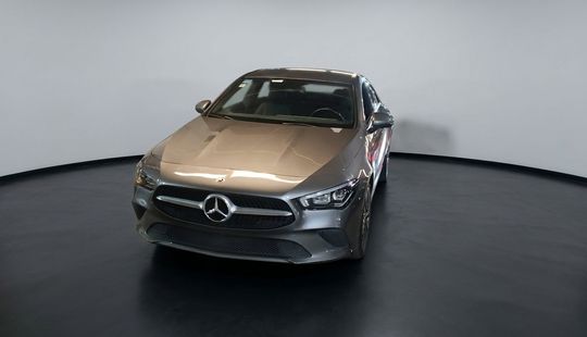 Mercedes Benz • Clase CLA