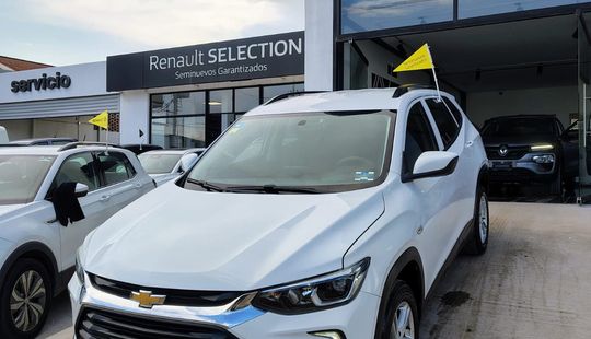 2023 • 121,349 km • Automático