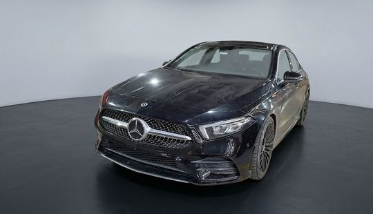 Mercedes Benz • Clase A