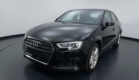2020 • 70,492 km • Automático