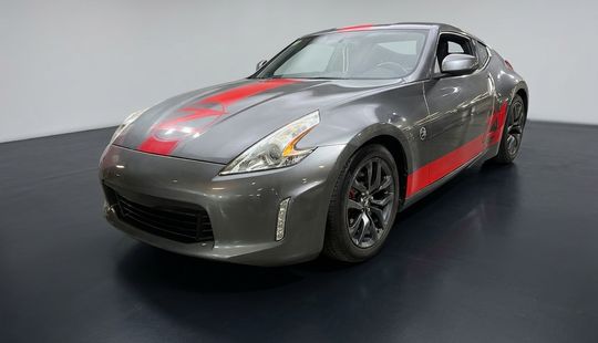 Nissan • 370Z