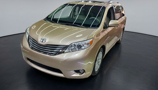 Toyota • Sienna