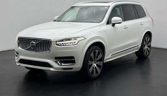 Volvo • XC90