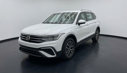 Volkswagen • Tiguan