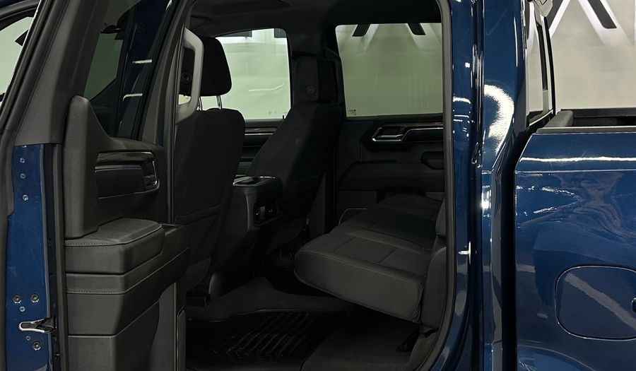 Chevrolet Cheyenne 5.3 CHEYENNE RST CREW CAB B 4WD Pickup 2023