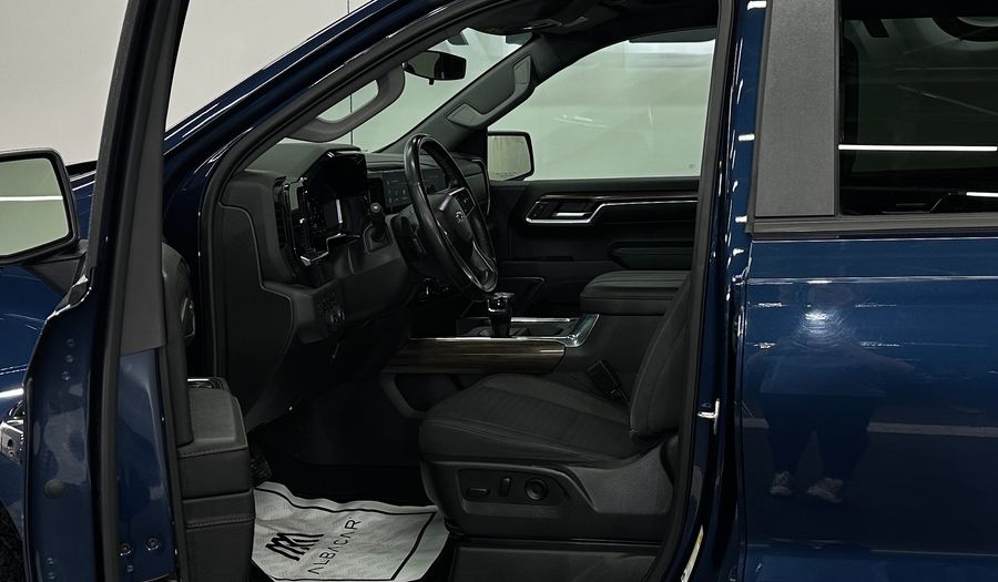Chevrolet Cheyenne 5.3 CHEYENNE RST CREW CAB B 4WD Pickup 2023