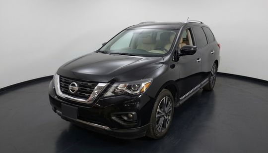 Nissan • Pathfinder