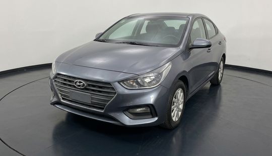 Hyundai • Accent