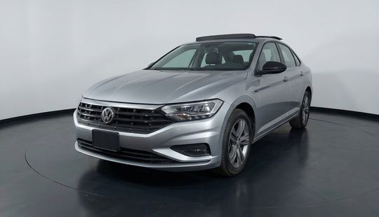 Volkswagen • Jetta