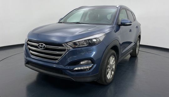 2018 • 142,534 km • Automático