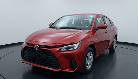 Toyota • Yaris