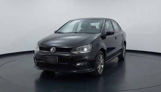 Volkswagen • Vento