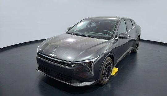 Kia • K4