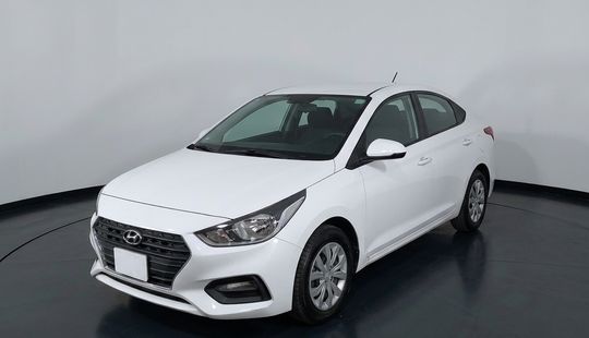 Hyundai • Accent