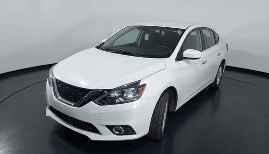 Nissan • Sentra