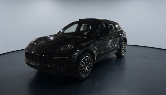 Porsche • Macan