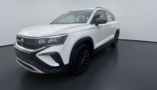 Volkswagen • Taos