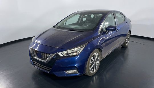 Nissan • Versa