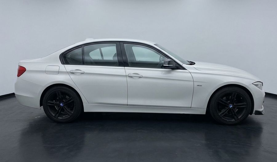 Bmw Serie 3 1.5 318IA SPORT LINE AUTO Sedan 2018
