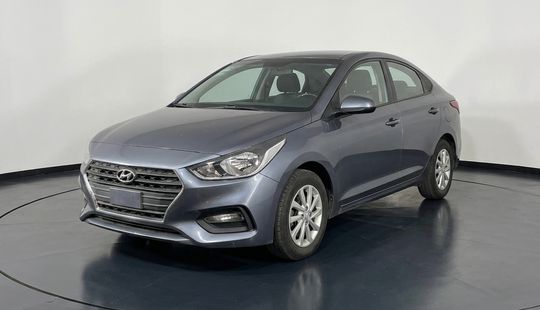 Hyundai • Accent