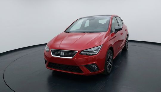 2023 • 41,385 km • Automático