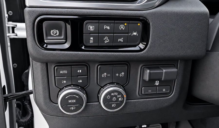 Gmc Yukon 6.2 DENALI A AUTO 4WD Suv 2025