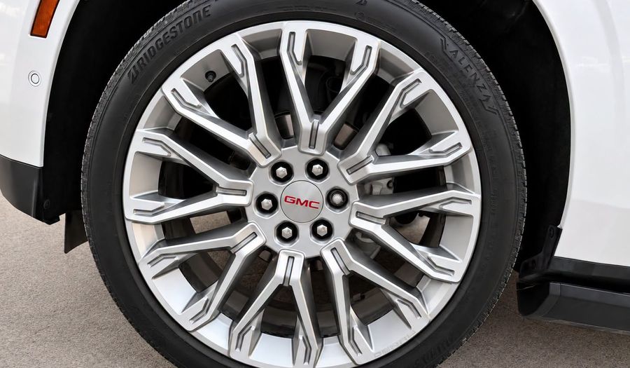 Gmc Yukon 6.2 DENALI A AUTO 4WD Suv 2025