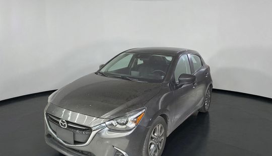 Mazda • Mazda 2