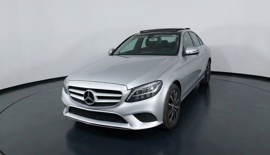 Mercedes Benz • Clase C