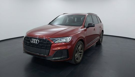 Audi • Q7