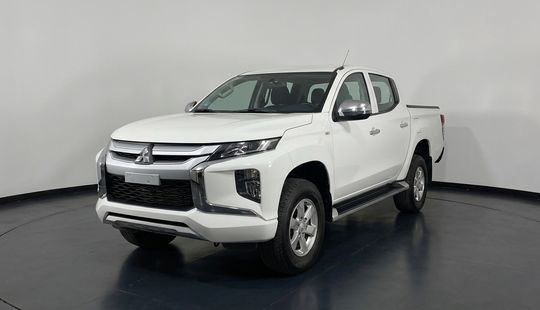 Mitsubishi • L200