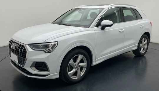 Audi • Q3
