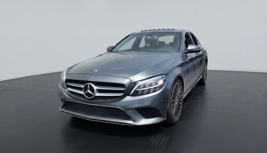 Mercedes Benz • Clase C