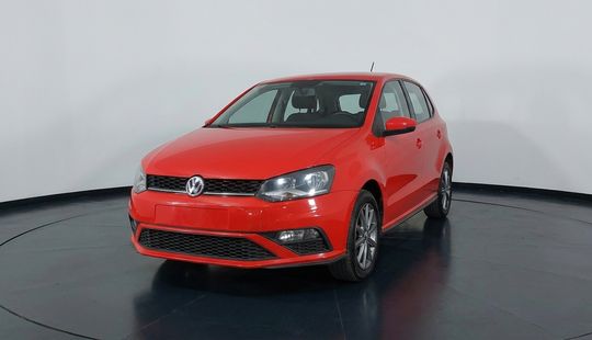 Volkswagen • Polo