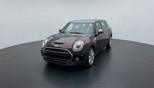 Mini • Clubman
