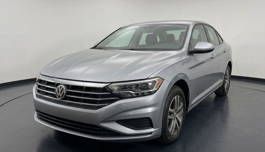 Volkswagen • Jetta