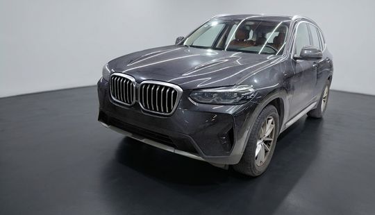 2022 • 44,298 km • Automático
