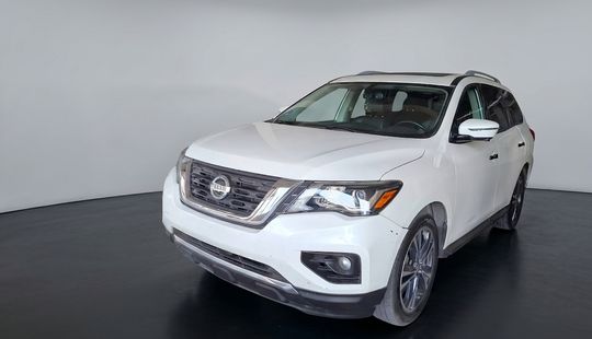 Nissan • Pathfinder