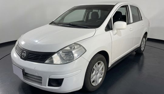 Nissan • Tiida